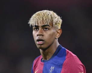 Σνάιντερ: «Ο Γιαμάλ μπορεί να ξεπεράσει τον Μέσι»