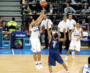 Η FIBA θυμήθηκε τον ημιτελικό της Ελλάδας με τη Γαλλία για το EuroBasket του 2005