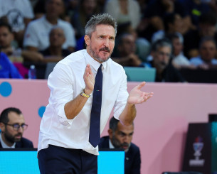 Ποτσέκο: «Δύσκολο να αντιμετωπίσεις την Ελλάδα όταν παίζει ο Γιάννης»