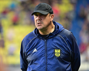 Βοηθός προπονητή σε ομάδα της 7ης κατηγορίας ο Χερμάν Μπούργος