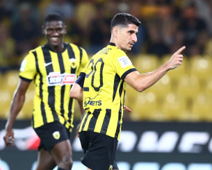 Μάνταλος με πέναλτι και Ζίνι γρήγορα το 2-0 της ΑΕΚ επί του Πανσερραϊκού (video)