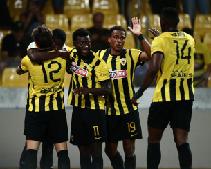 Η βαθμολογία της Super League μετά τις νίκες της ΑΕΚ και του ΠΑΟΚ