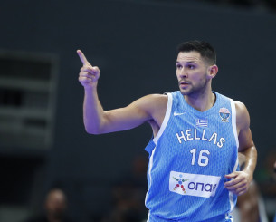 Ο «στρατιώτης» Παπανικολάου και ο... νέος Σαμοντούροφ: Οι γαλανόλευκες συμμετοχές ενόψει Eurobasket