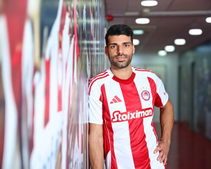 Κυριακή ανακοινώθηκε από τον Ολυμπιακό, Δευτέρα σκόραρε με το Ιράν ο ασταμάτητος Ταρέμι (video)