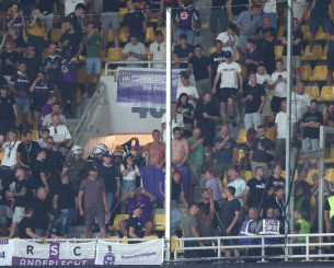 Μικρή ένταση από τους οπαδούς της Άντερλεχτ στις κερκίδες