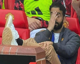 Ο Ρούμπεν Αμορίμ αδυνατούσε να βλέπει την ομάδα του - Η εικόνα από τον πάγκο που έγινε viral