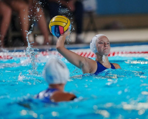 Μία νίκη και μία ήττα μέχρι στιγμής για την Εθνική πόλο νεανίδων Κ18 στο Ευρωπαϊκό