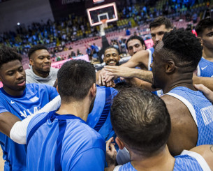 Ματς για τα βιβλία της ιστορίας και τις σημειώσεις της Εθνικής