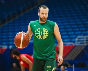 Ο Λεκαβίτσιους μπαίνει στην... αγωνιστική εξίσωση της ΑΕΚ