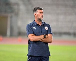 Ο «ζόρικος» Μπάτσι επιστρέφει στον πάγκο του Πανσερραϊκού κόντρα στον ΟΦΗ