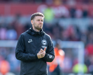 Προπονητής Μπράιτον: «Διαφορετικές περιπτώσεις Τζίμας και Κωστούλας - Λίγο πιο μπροστά ο Στέφανος»