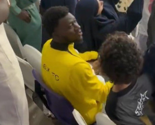 Ο Κοϊτά με την οικογένειά του στην εξέδρα μετά το Άντερλεχτ-ΑΕΚ (video)