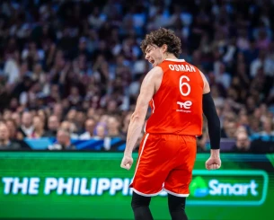 Ankle breaker και απίστευτο τρίποντο από τον Τζέντι Οσμάν (video)