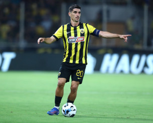 Μάνταλος: «Πήραμε τη νίκη με ωραίο ποδόσφαιρο, τώρα κοιτάμε την Άντερλεχτ» (video)