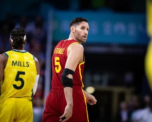 Ο Ρούντι Φερνάντεθ «βλέπει» την Ελλάδα διεκδικήτρια του EuroBasket και αποθεώνει τον Σπανούλη