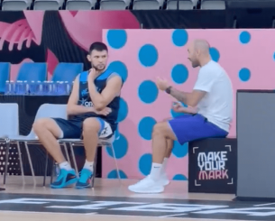 Οι οδηγίες του Σπανούλη δεν σταματούν: Μπήκε στο παρκέ για να δείξει στον Παπανικολάου τι θέλει