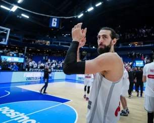 Εκτός για τα πρώτα δυο παιχνίδια του Eurobasket ο Σενγκέλια - Κάνει αγώνα δρόμου για Ελλάδα