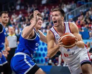 Υπέταξε με άνεση την Τσεχία και έφτασε στο 4/4 η Σερβία, λίγο πριν τον τελικό πρώτης θέσης με την Τουρκία