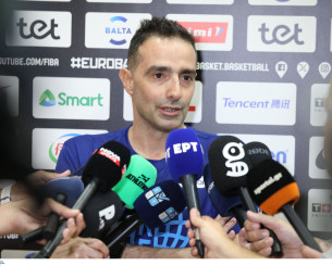 Χαραλαμπίδης: «Τα παιδιά είναι ταγμένα σε αυτό το πράγμα, προσήλωση στον μοναδικό στόχο που έχουμε»