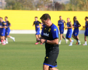 Ο Αρης ψάχνει την επανεκκίνηση κόντρα στον Ατρόμητο στο ντεμπούτο του Χιμένεθ