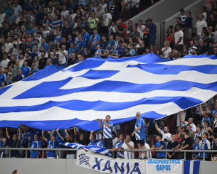 Τρέλα στον κόσμο για την Εθνική: Έχουν απομείνει 7.000 για το Ελλάδα-Δανία
