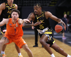 Με κορυφαίο Αρμς η ΑΕΚ κέρδισε 82-69 την Κρεμόνα στις ιταλικές Άλπεις