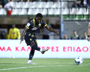 Tα στιγμιότυπα από τη νίκη της ΑΕΚ επί του Λεβαδειακού (video)