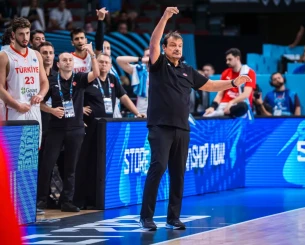 Αταμάν: «Ο Οσμάν έχει πρόβλημα στον αστράγαλο αλλά θα παίξει - Τα παιδιά αυτά αξίζουν ένα μετάλλιο»