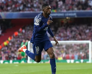 Πλήγμα για την Παρί Σεν Ζερμέν - Έξι εβδομάδες εκτός ο Ντεμπελέ