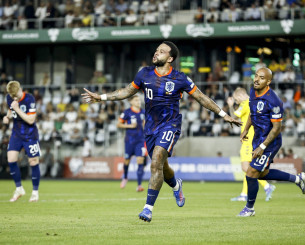 Με Ντεπάι διπλό η Ολλανδία - Νίκη και για τη Βόρεια Μακεδονία στα προκριματικά του Μουντιάλ