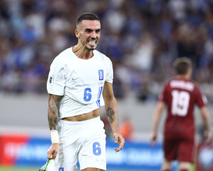 Δεν σταματάει πουθενά η Ελλάδα: Πέτυχε και τέταρτο γκολ με τον Κουρμπέλη (video)