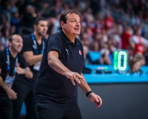 Αταμάν: «Λυπάμαι για τους φίλους μου στην Ελλάδα - Αν παίξουμε έτσι θα νικήσουμε τη Γερμανία»