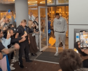 Τρέλα για την Εθνική ομάδα, πανδαιμόνιο στην αναχώρηση (video)