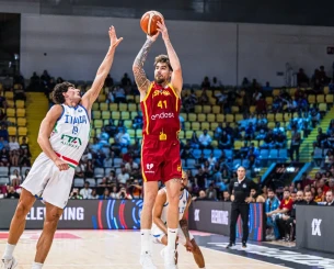 Έντονη κριτική της «Marca» στον Χουάντσο Ερνανγκόμεθ: «Η Ισπανία περιμένει περισσότερα»