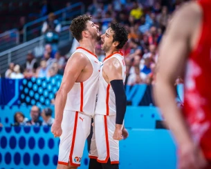 Ο... τριπλός Σενγκούν οδήγησε την Τουρκία στους «4» του Eurobasket και περιμένει Ελλάδα