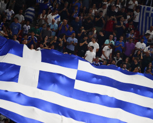 Δυναμική «γαλανολεύκη» παρουσία στη Γλασκώβη – Σχεδόν 2.000 οπαδοί στο «Χάμπτεν Παρκ»