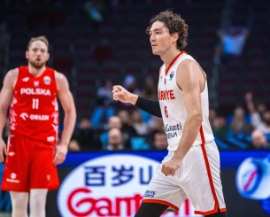 Λήξη «συναγερμού» στην Τουρκία - Επέστρεψε στον πάγκο ο Οσμάν