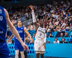 Ο Ντένις Σρέντερ στο Athletiko για την εμφάνισή του κόντρα στη Φινλανδία: «Κάνω το καλύτερο για να κερδίζει η ομάδα»