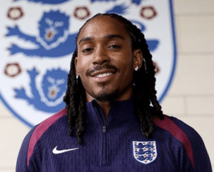 Έτοιμος να γίνει o πρώτος Μουσουλμάνος παίκτης της Αγγλίας ο Σπενς: «Νομίζω ότι αν μπορώ εγώ, μπορούν όλοι»