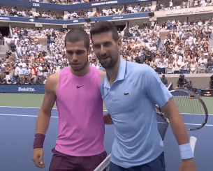 «Σκούπισε» τον Τζόκοβιτς και προκρίθηκε στον τελικό του US Open ο Αλκαράθ