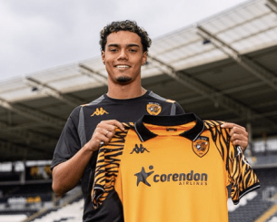 Από την Μπαρτσελόνα στην... Χαλ: Ο Ροναλντίνιο Jr «ξέφυγε» από την σκιά του και κάνει τα δικά του βήματα