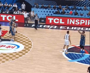 Έβαλε τρίποντο από το... κέντρο ο τρομερός Ντόντσιτς (video)