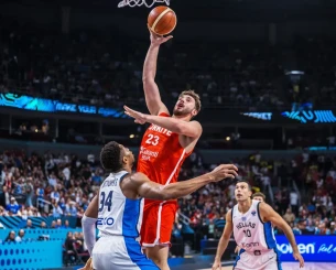 Γιάννης στον Σενγκούν: «Μπείτε στο YouTube για να πάρετε απαντήσεις»