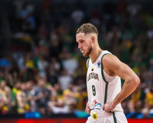 Σεντεκέρσκις: «Οι διαιτητές νταντεύουν τα αστέρια»