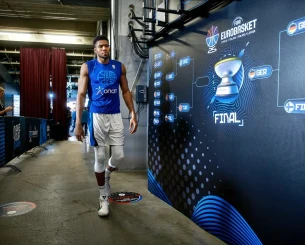 Αυτή ήταν η αντίδραση του Γιάννη Αντετοκούνμπο μετά τον αποκλεισμό της Εθνικής