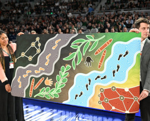 Το έργο των Αβορίγινων που κέρδισε τις εντυπώσεις στο Παναθηναϊκός - Παρτίζαν - Τι συμβολίζει