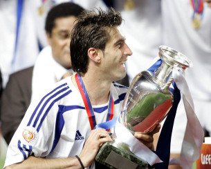 Η Εθνική άλλαξε εταιρεία στη φανέλα και θυμήθηκε το... Euro!