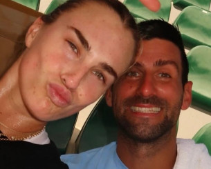 «Είμαστε εμμονικοί μαζί σου» - Η Σαμπαλένκα το έκανε ξανά προκαλώντας αποθεωτικά σχόλια για την εμφάνισή της (photos)