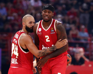 Η Ζάλγκιρις παρήγγειλε γαλακτομπούρεκο στον Φουρνιέ - Γύρο προτιμά ο Ράιτ (video)