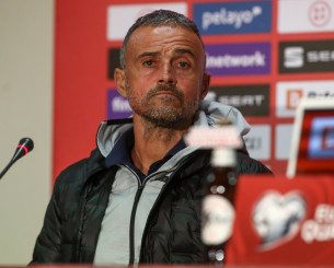 «Πριν από πέντε εβδομάδες, όλοι ήθελαν να τον σκοτώσουν» - Η τρομερή ατάκα του Λουίς Ενρίκε για τον προπονητή της Ρεν